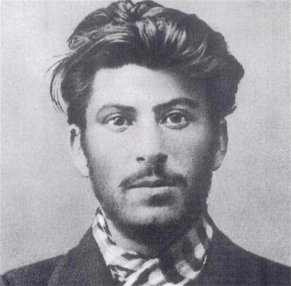 Как Сталин стал называться Сталиным