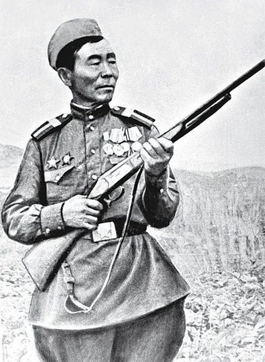 Сибирский снайпер Семен Номоконов, уложивший 360 фашистов