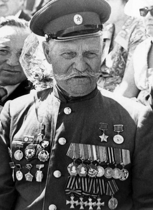 Самый известный георгиевский кавалер Великой Отечественной — Недорубов Константин Иосифович