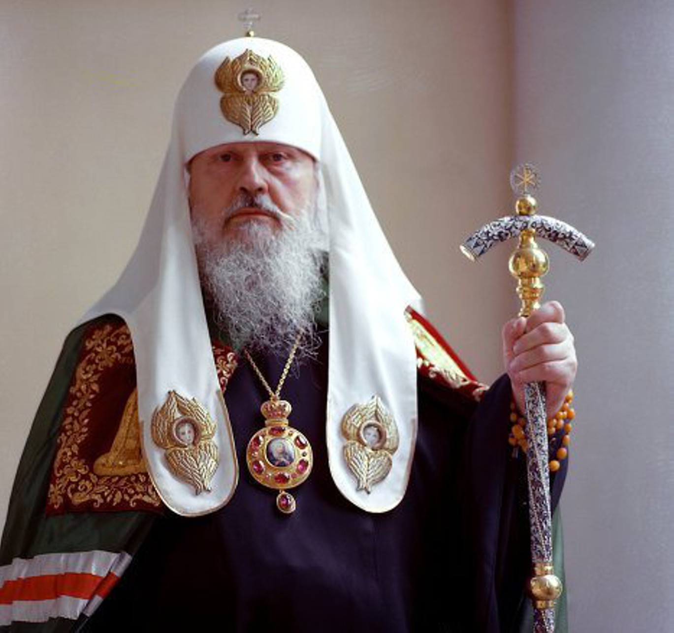 От «бессмертного» сержанта до патриарха Пимена: 5 участников Курской битвы