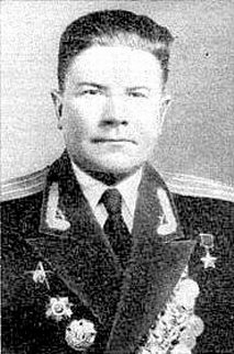 Неустрашимый пилот Михаил Комельков
