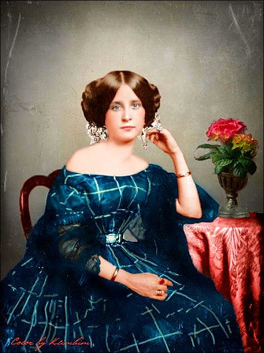 Женщины XIX века в цветных фотографиях