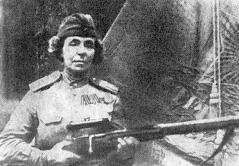 Героическая женщина - снайпер Нина Петрова