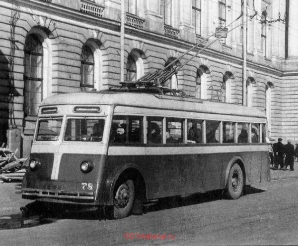 Советский троллейбус