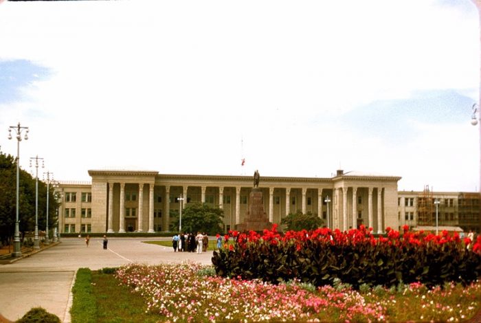 Узбекистан 1956 г. в цвете