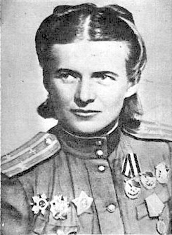 Командир женского авиаполка Гвардии подполковник Бершанская Евдокия Давыдовна