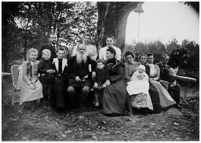 Будни Льва Николаевича Толстого в редких исторических фотографиях