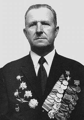 Герой Советского Союза Гвардии капитан Александр Вильямсон