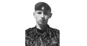 20-летний сержант Сергей Бурнаев геройски погиб в Чечне спасая товарищей