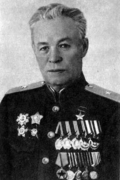 Семеро смелых: первые Герои Советского Союза