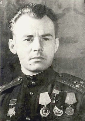 Герой воздушных схваток Виктор Зотов