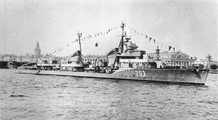 Первые гвардейские корабли Советского Союза