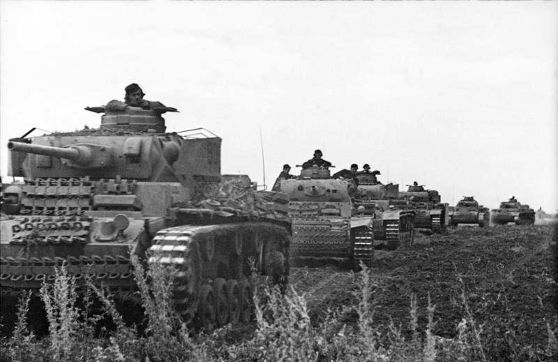 Как советский КВ на сутки остановил танковую колонну фашистов