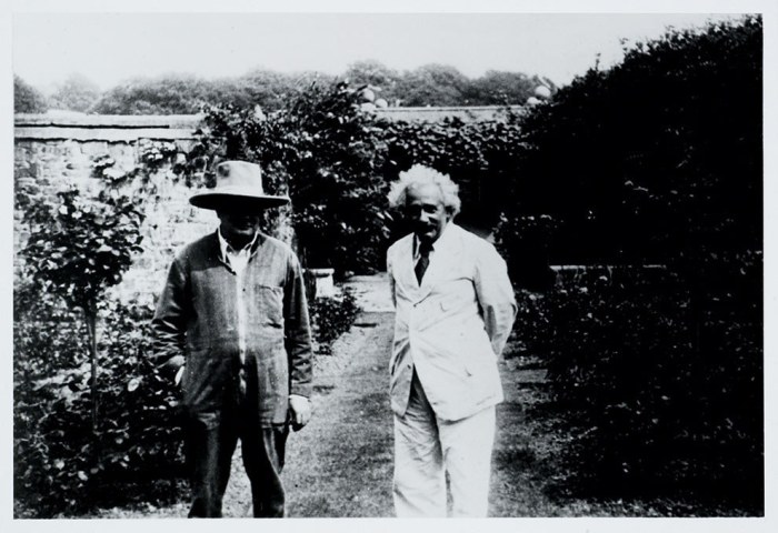 Чем жил Альберт Эйнштейн: 14 редких фотографий гениального ученого