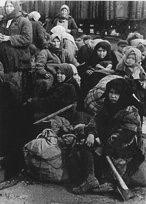 Эвакуация населения в первые годы войны