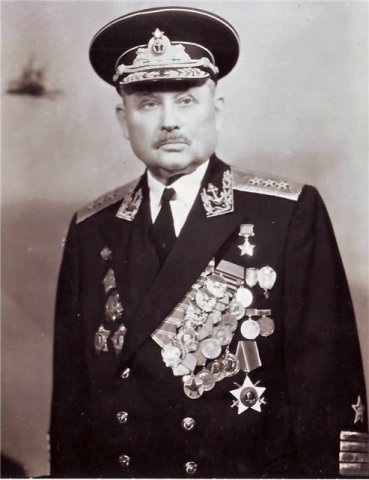 Отдельная плавучая зенитная батарея ПЗБ № 3 «Не тронь меня!»: история создания, работа во время войны и память